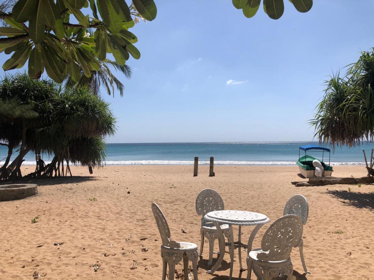 Moon Isle Beach Bungalow Nilaveli Bagian luar foto