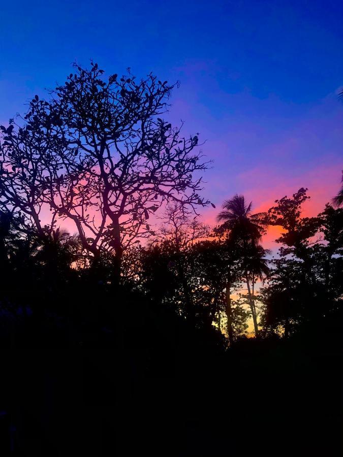 Moon Isle Beach Bungalow Nilaveli Bagian luar foto